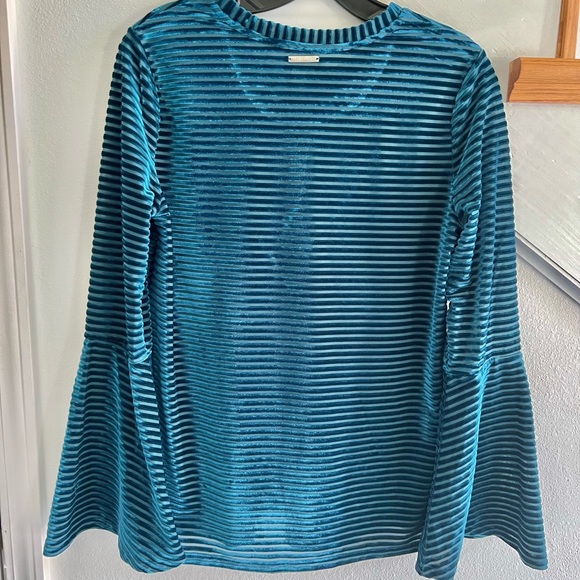 Michael Kors bell sheer long sleeve blouse nwt Teal color sheer - Picture 2 of 4